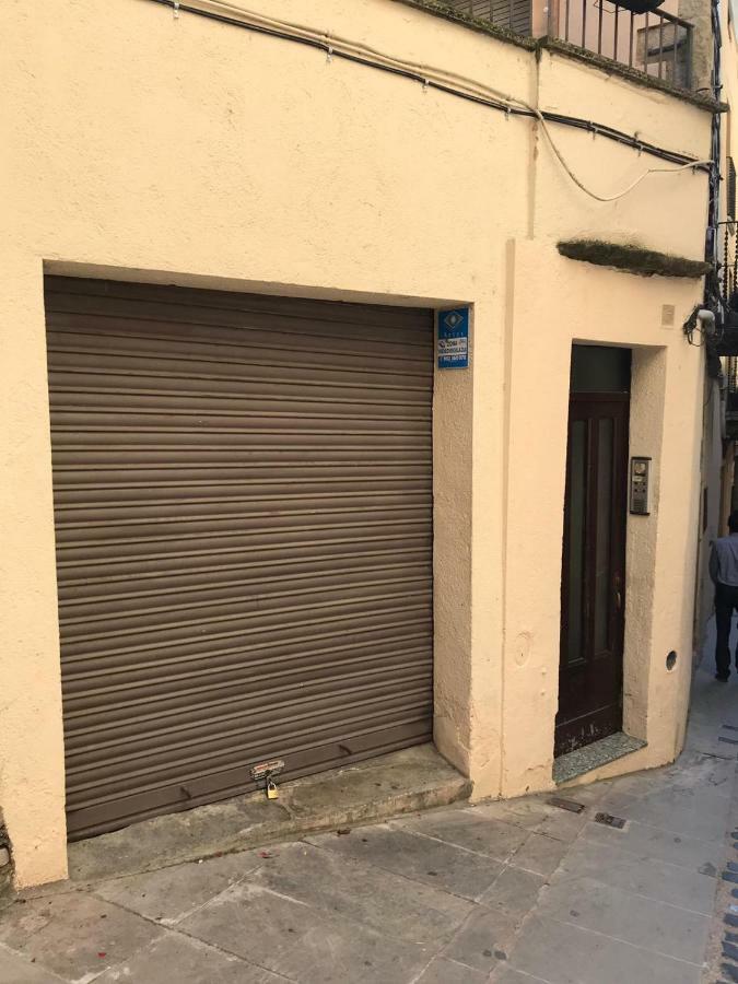 Apt 2 Acollidor Al Centre Historic De Vic Aptgarbi Dış mekan fotoğraf